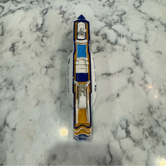 Island Princess Cruise Ship resin model - Picture 6 of 7